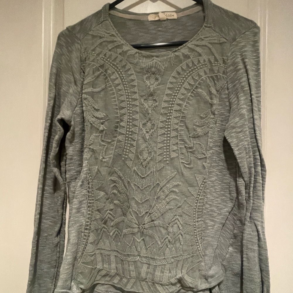 Long sleeve shirt
